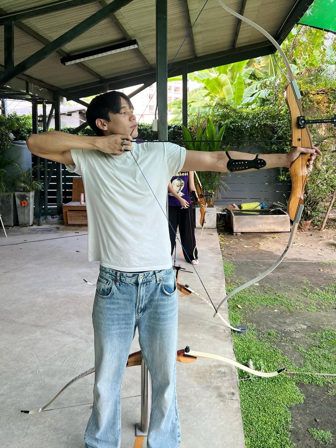 เงิน - อนุภาษ เหลืองสดใส