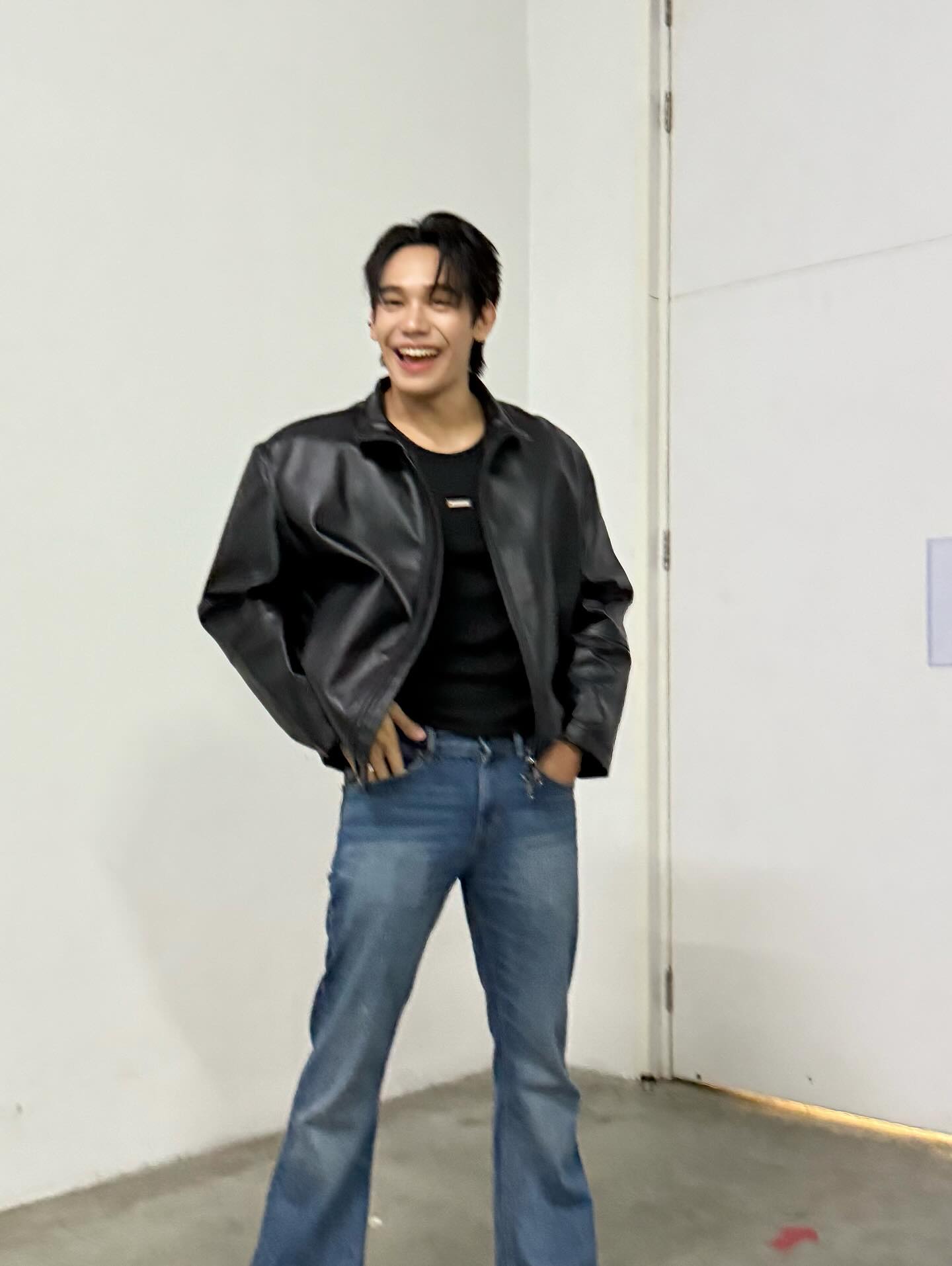 เงิน - อนุภาษ เหลืองสดใส