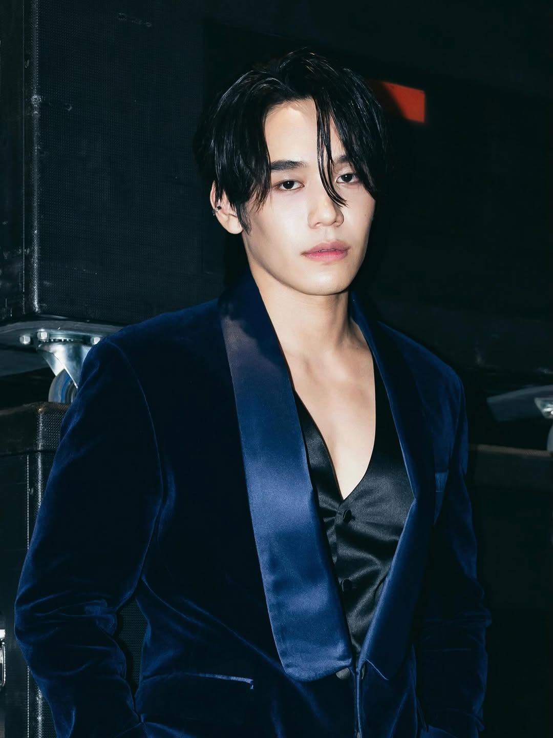เงิน - อนุภาษ เหลืองสดใส