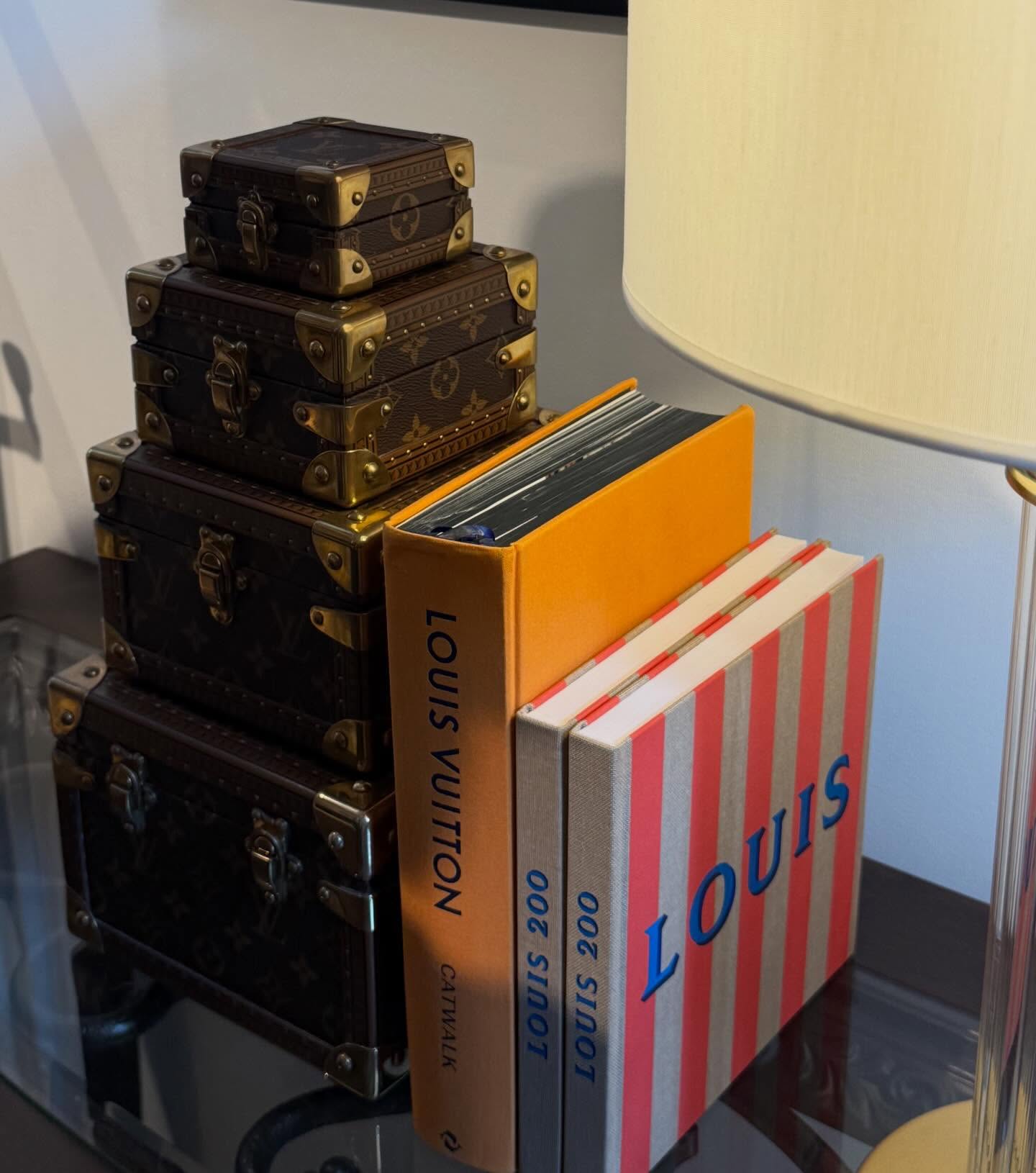 เงิน - อนุภาษ เหลืองสดใส