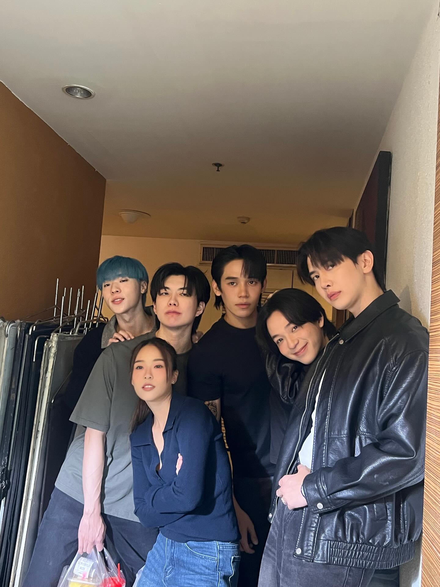 เงิน - อนุภาษ เหลืองสดใส