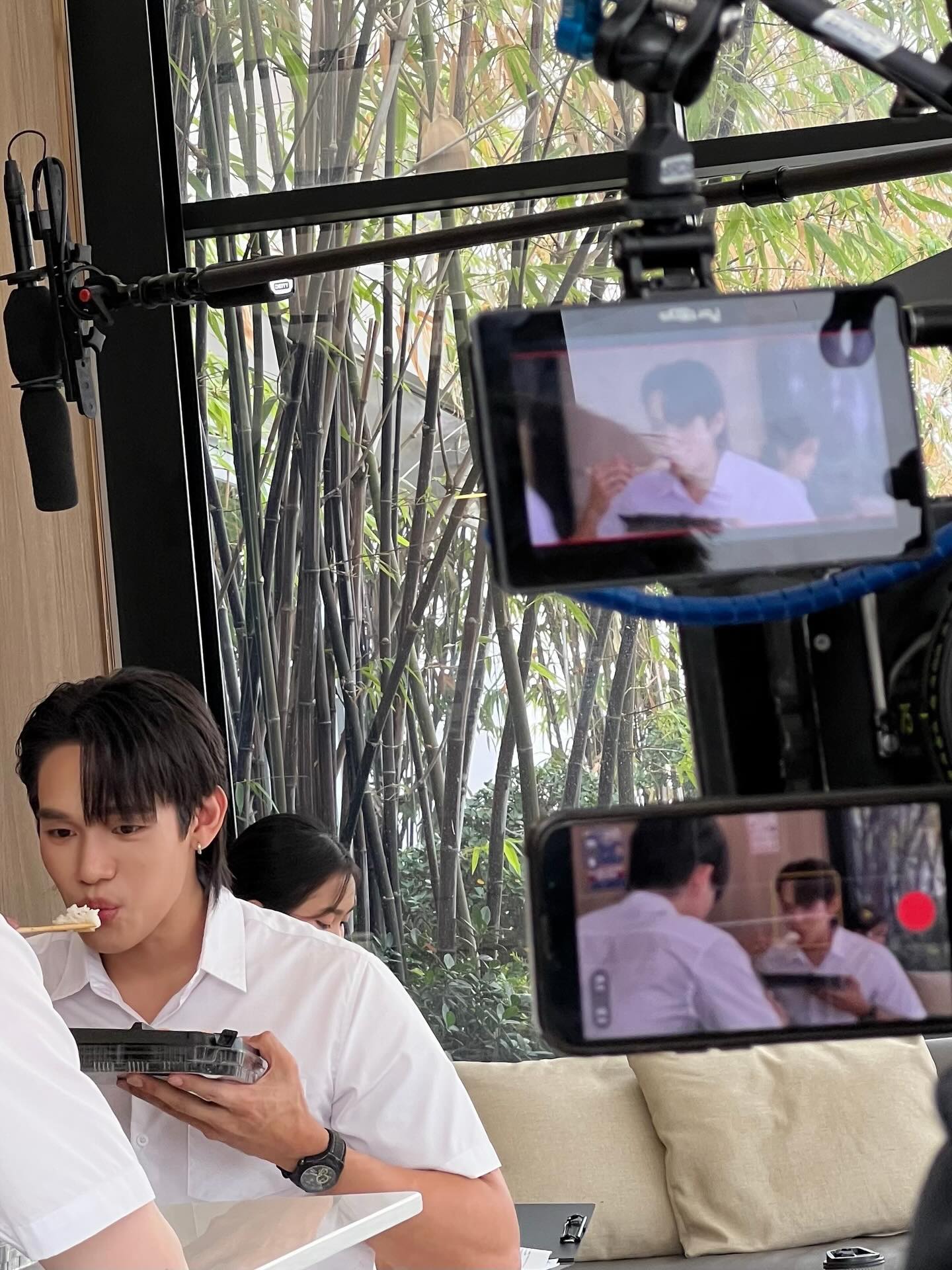เงิน - อนุภาษ เหลืองสดใส