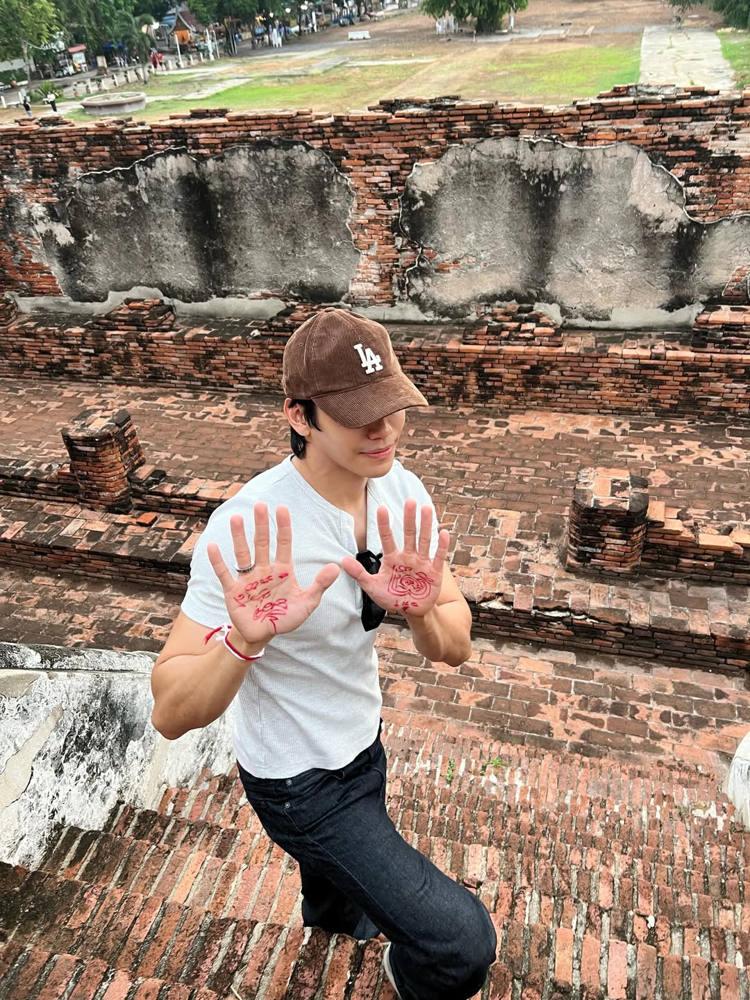 เงิน - อนุภาษ เหลืองสดใส