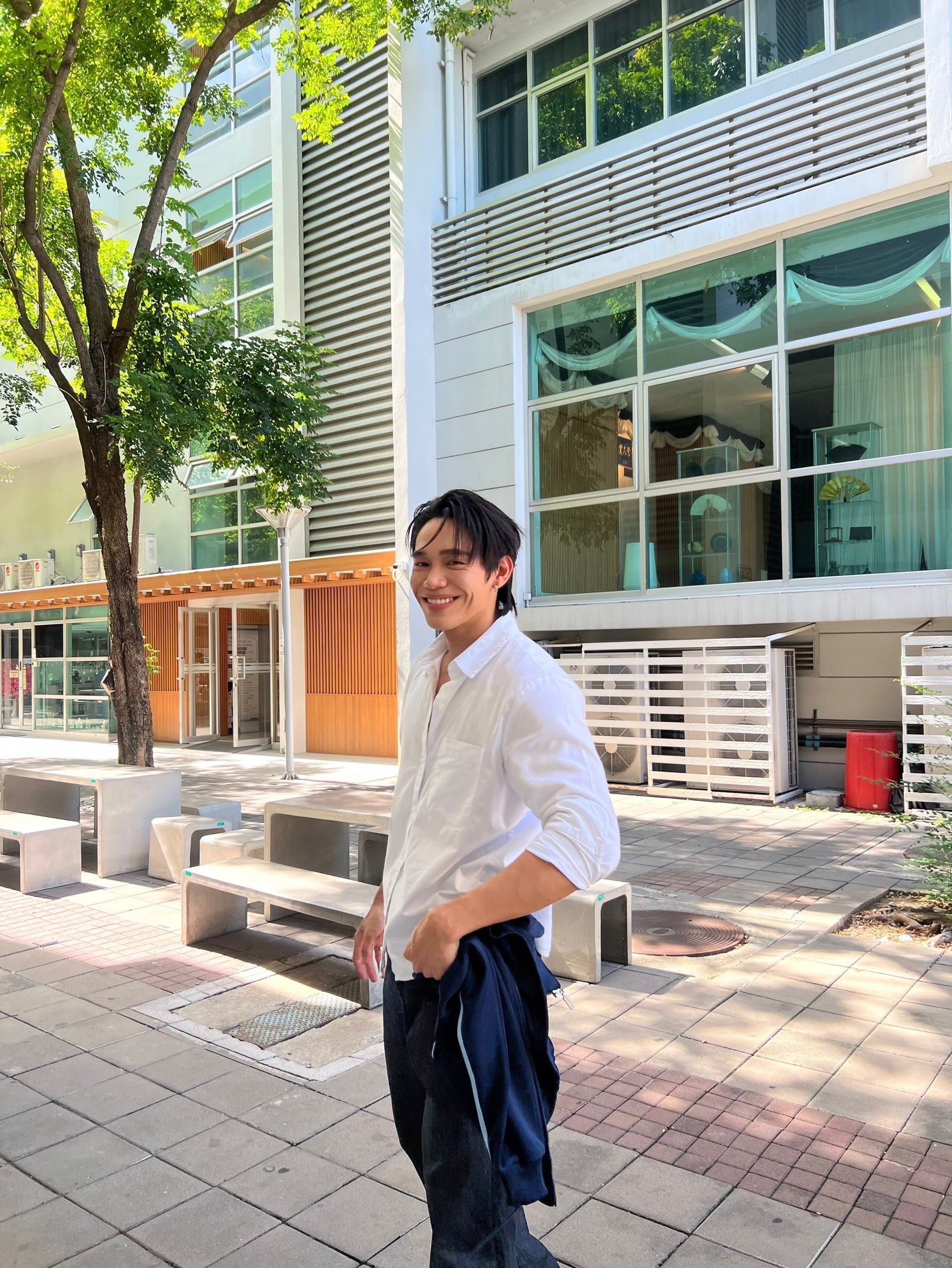เงิน - อนุภาษ เหลืองสดใส