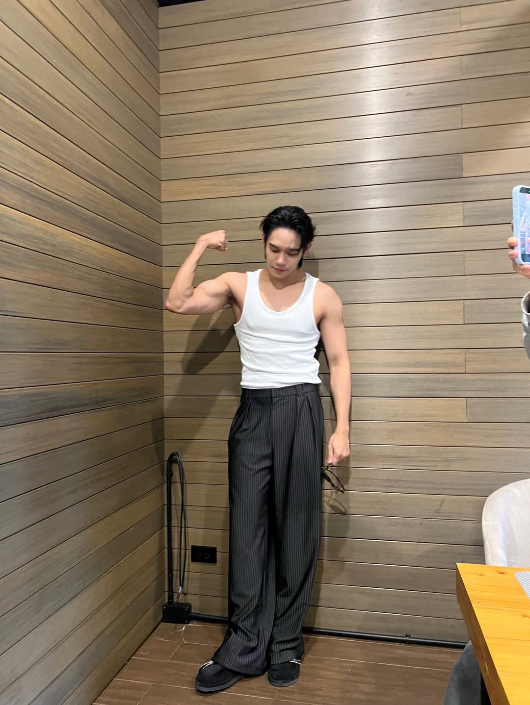 เงิน - อนุภาษ เหลืองสดใส