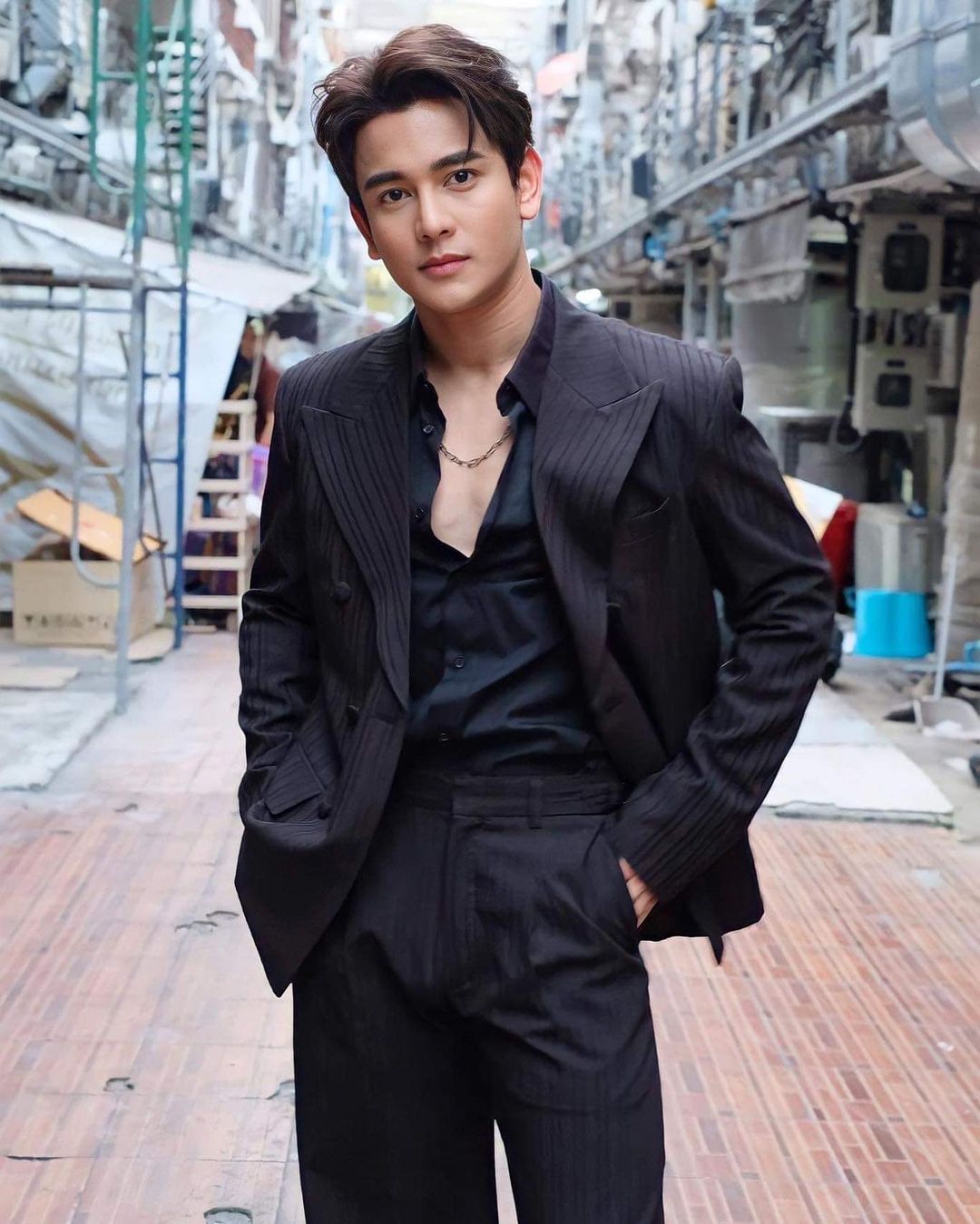 กัน - นภัทร อินทร์ใจเอื้อ