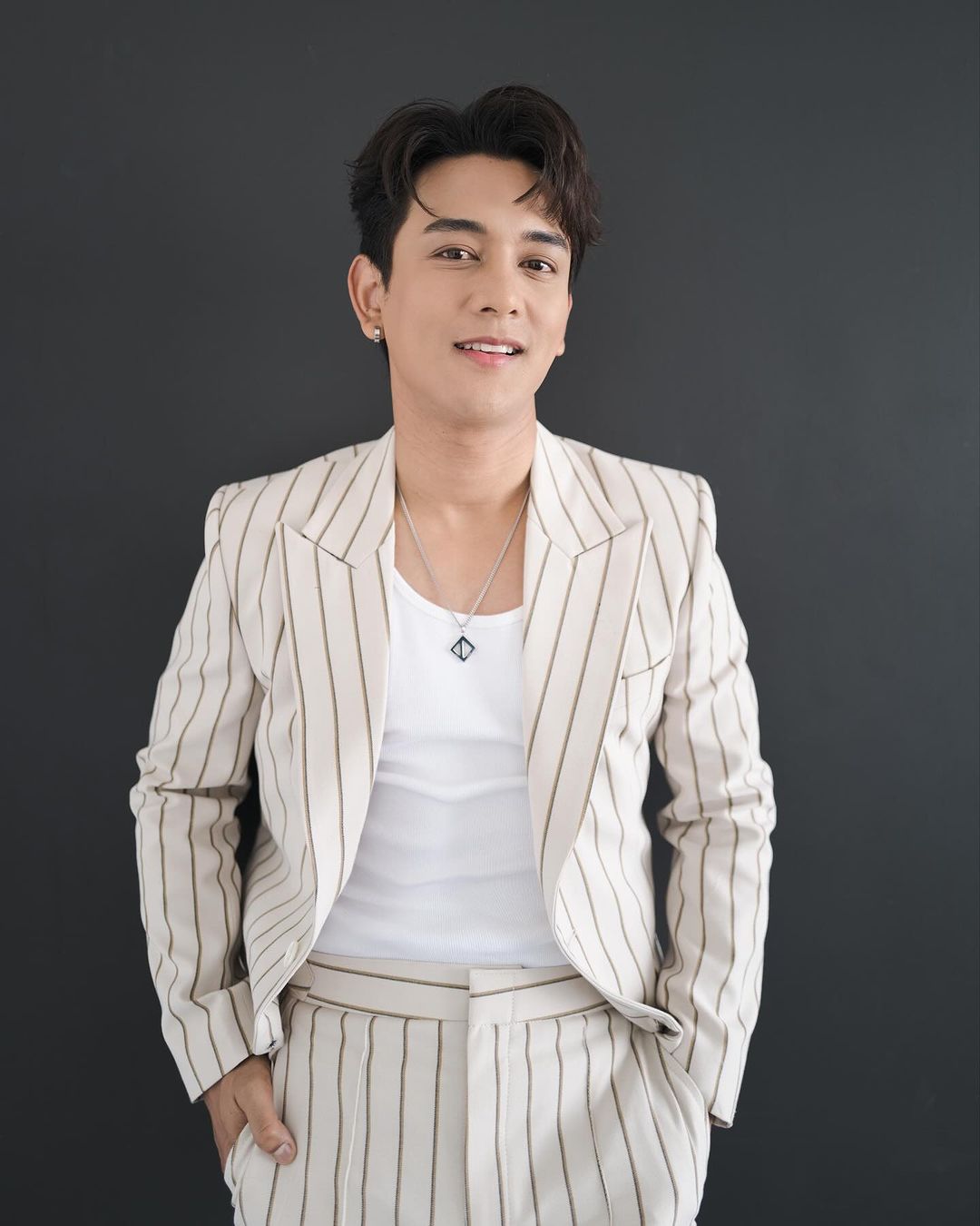 กัน - นภัทร อินทร์ใจเอื้อ