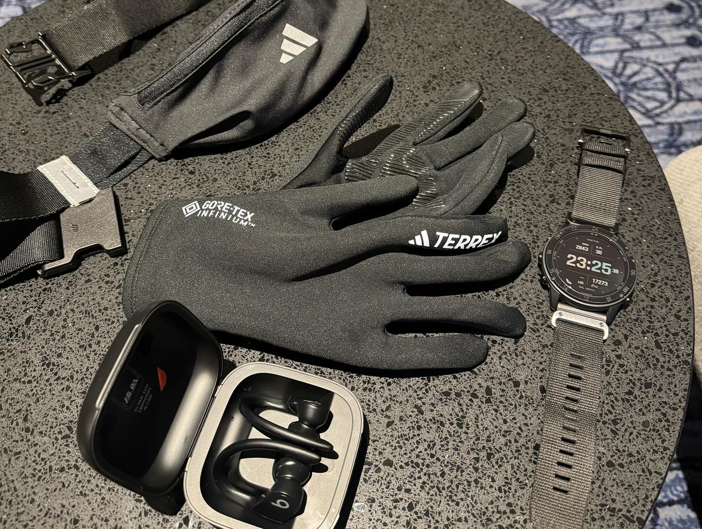 กัน - นภัทร อินทร์ใจเอื้อ