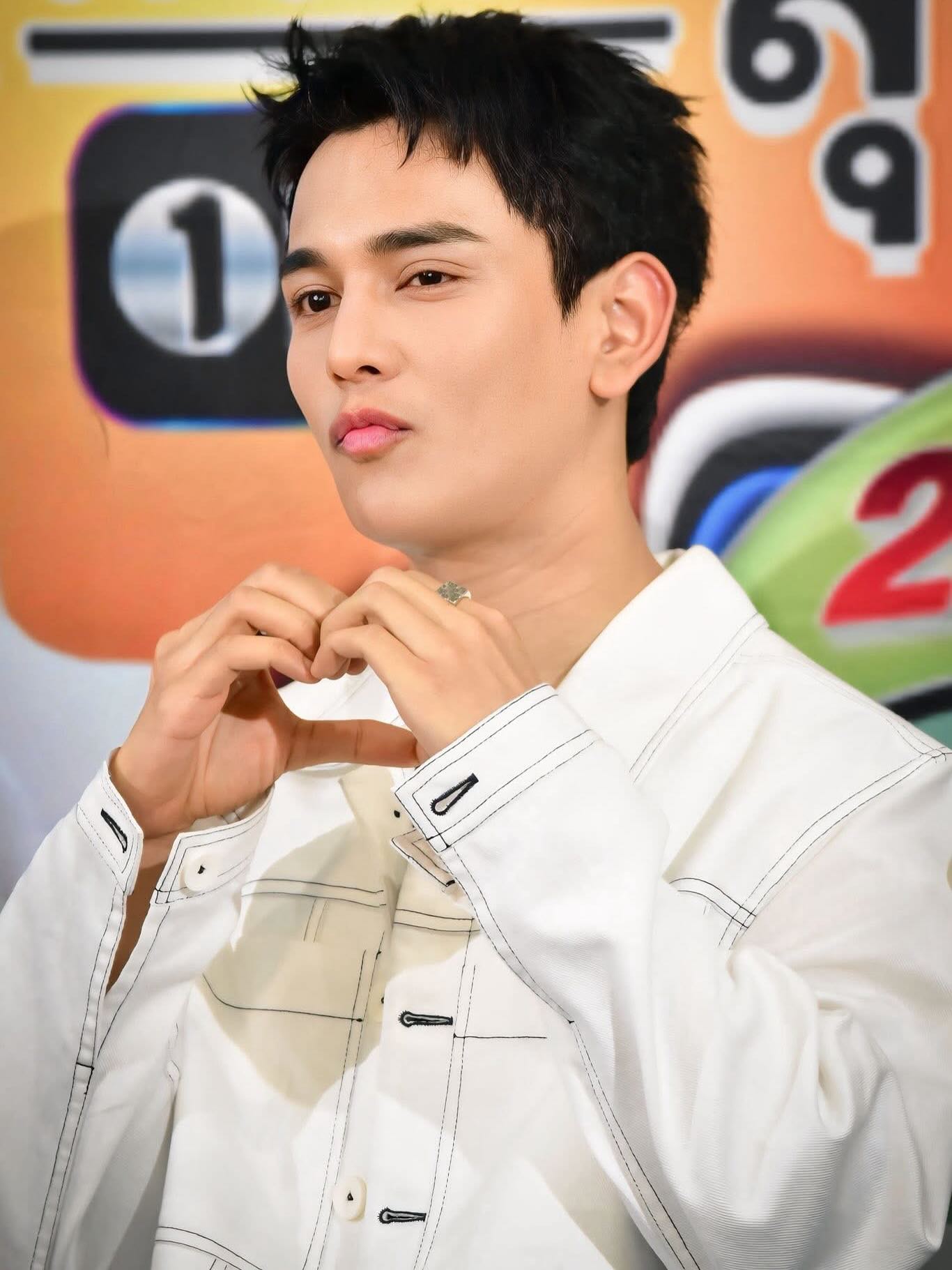 กัน - นภัทร อินทร์ใจเอื้อ