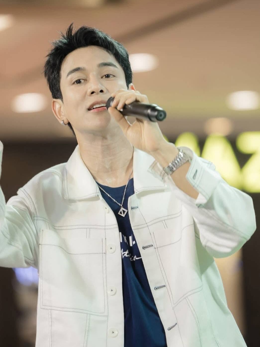 กัน - นภัทร อินทร์ใจเอื้อ