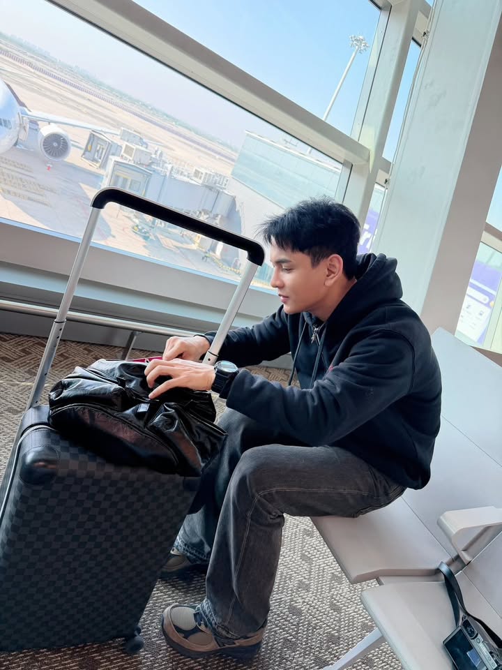 กัน - นภัทร อินทร์ใจเอื้อ