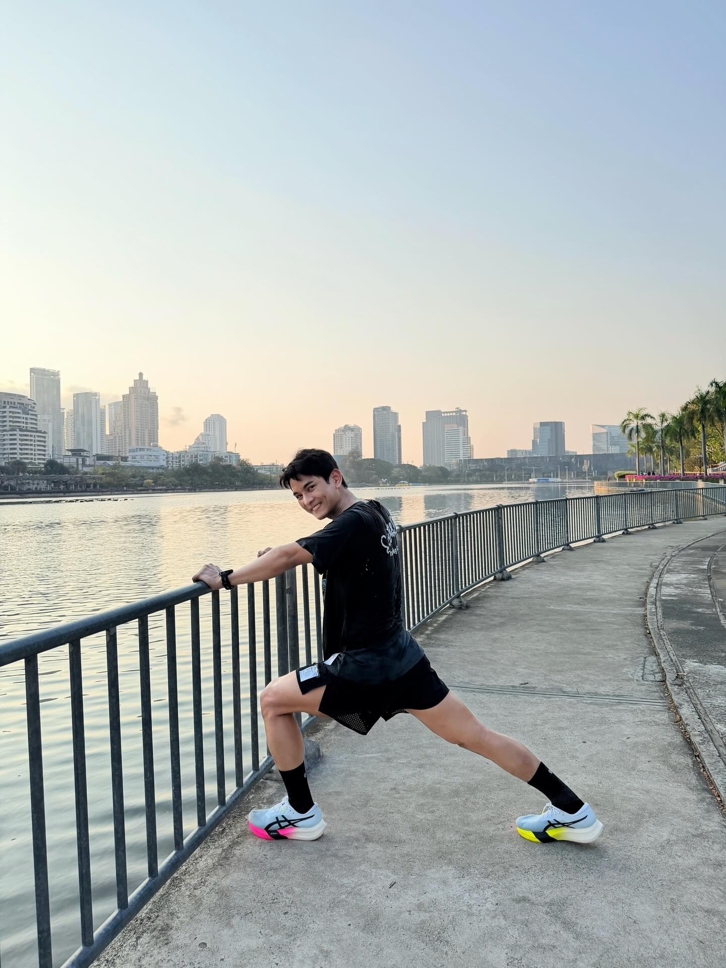 กัน - นภัทร อินทร์ใจเอื้อ