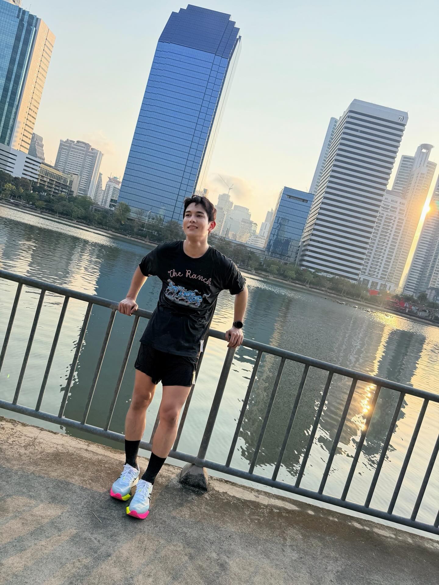 กัน - นภัทร อินทร์ใจเอื้อ