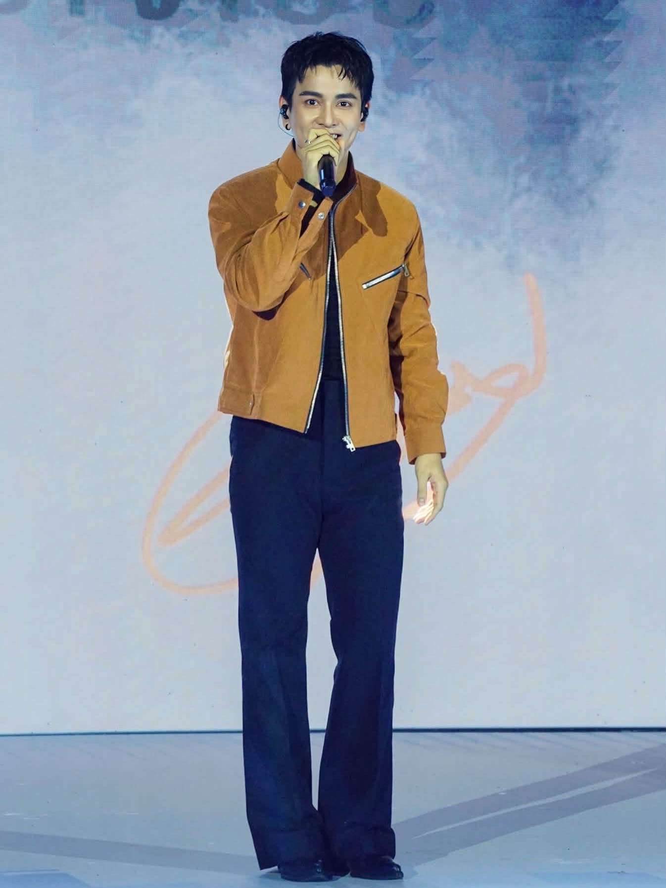 กัน - นภัทร อินทร์ใจเอื้อ