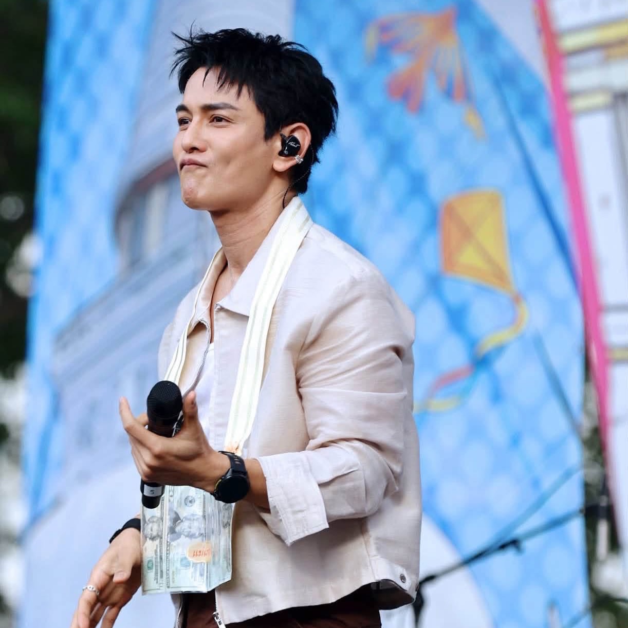 กัน - นภัทร อินทร์ใจเอื้อ