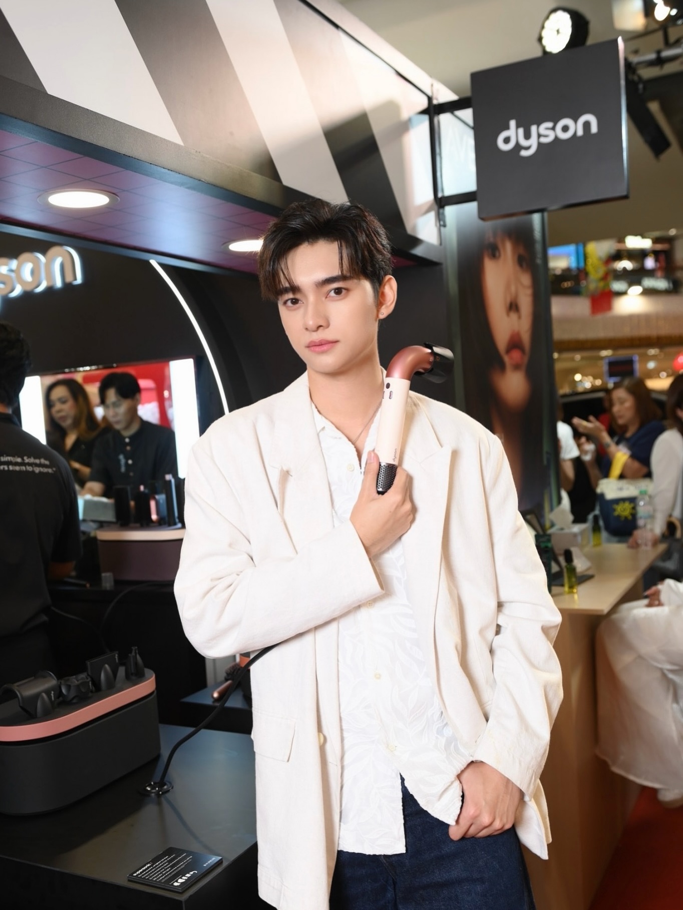 ก้าวหน้า - กิตติภัทร แก้วเจริญ