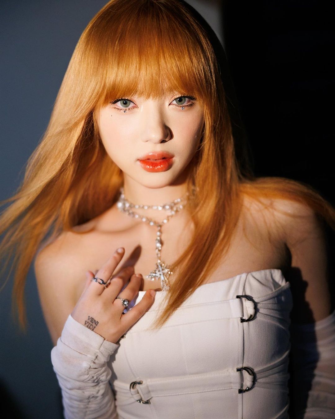 พลอยชมพู - ญานนีน ภารวี ไวเกล