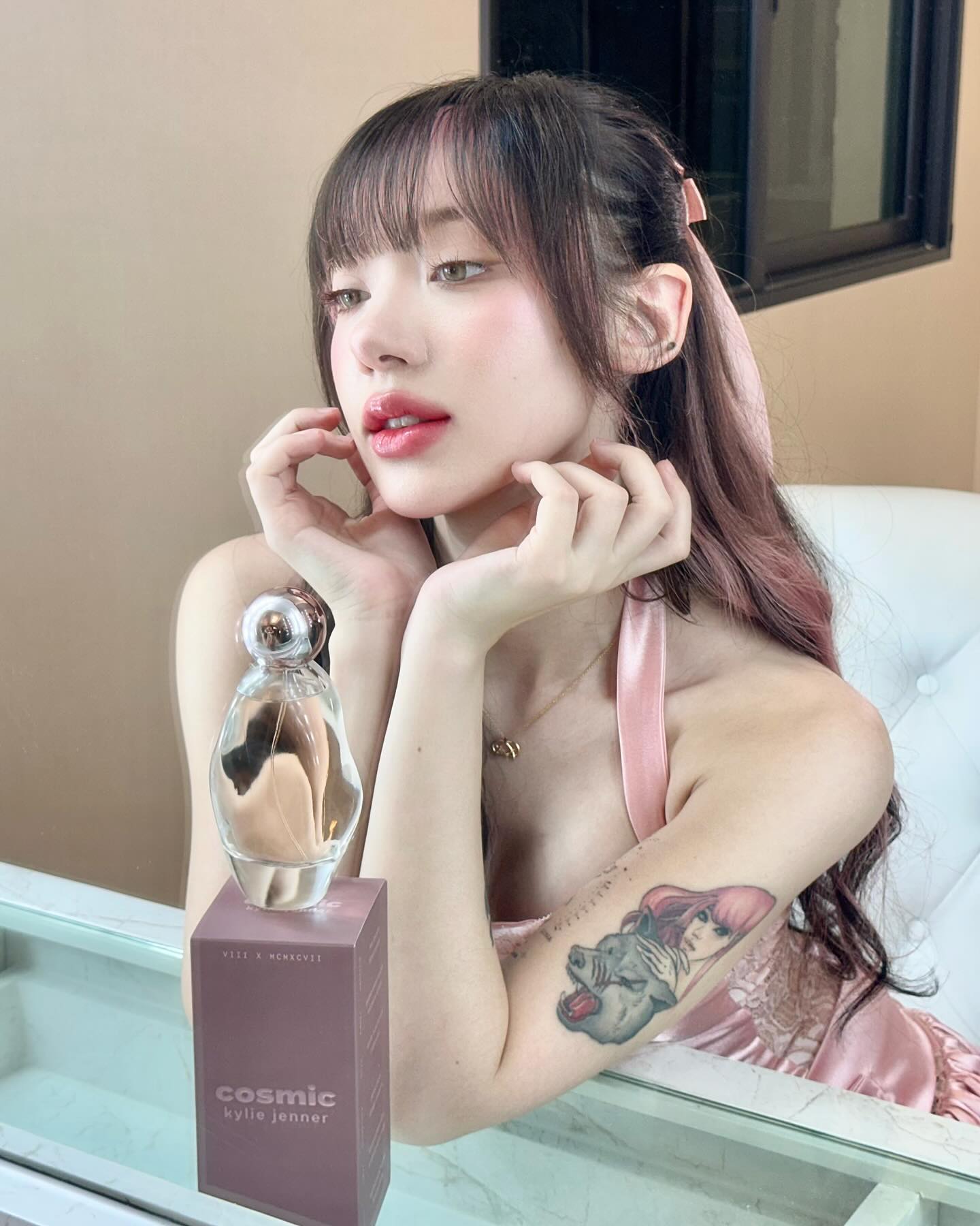 พลอยชมพู - ญานนีน ภารวี ไวเกล