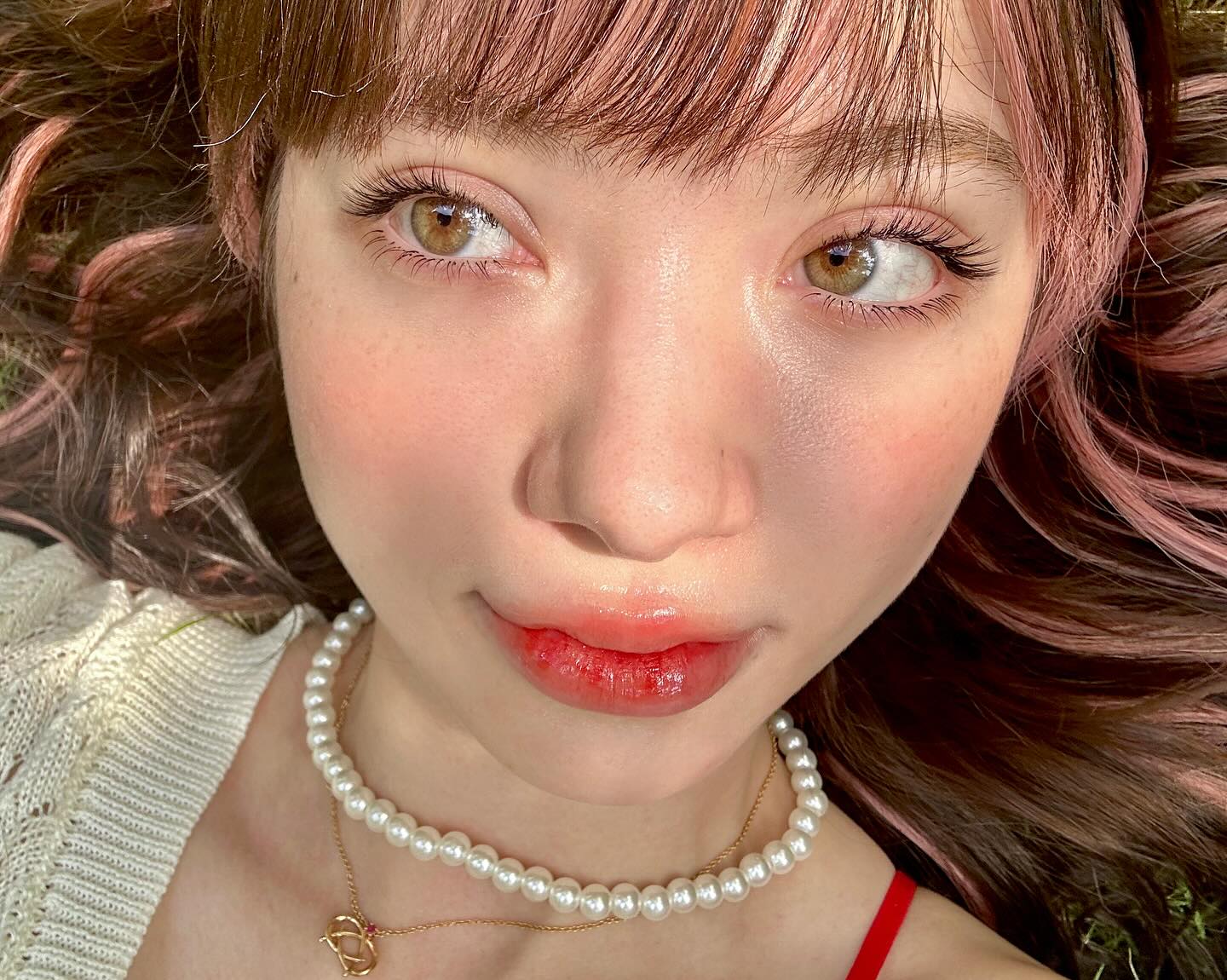 พลอยชมพู - ญานนีน ภารวี ไวเกล