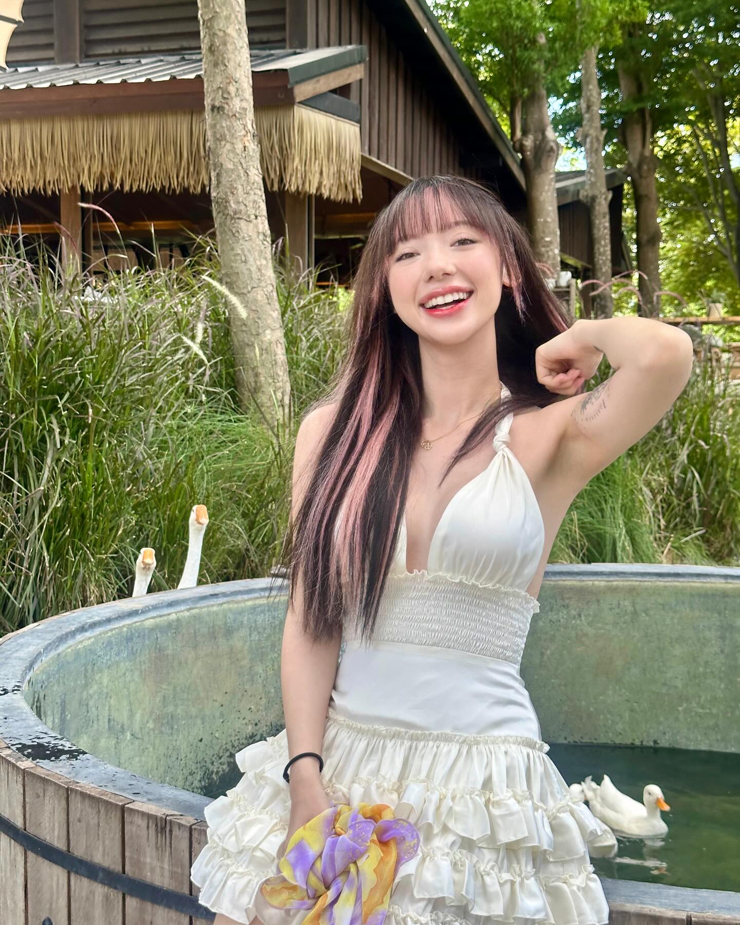 พลอยชมพู - ญานนีน ภารวี ไวเกล