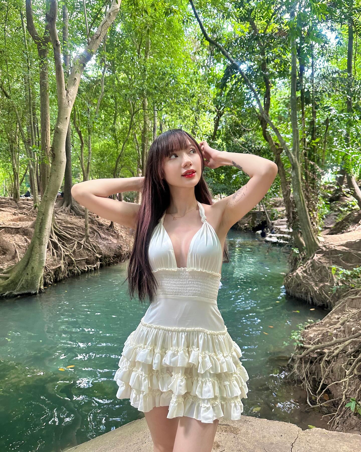 พลอยชมพู - ญานนีน ภารวี ไวเกล