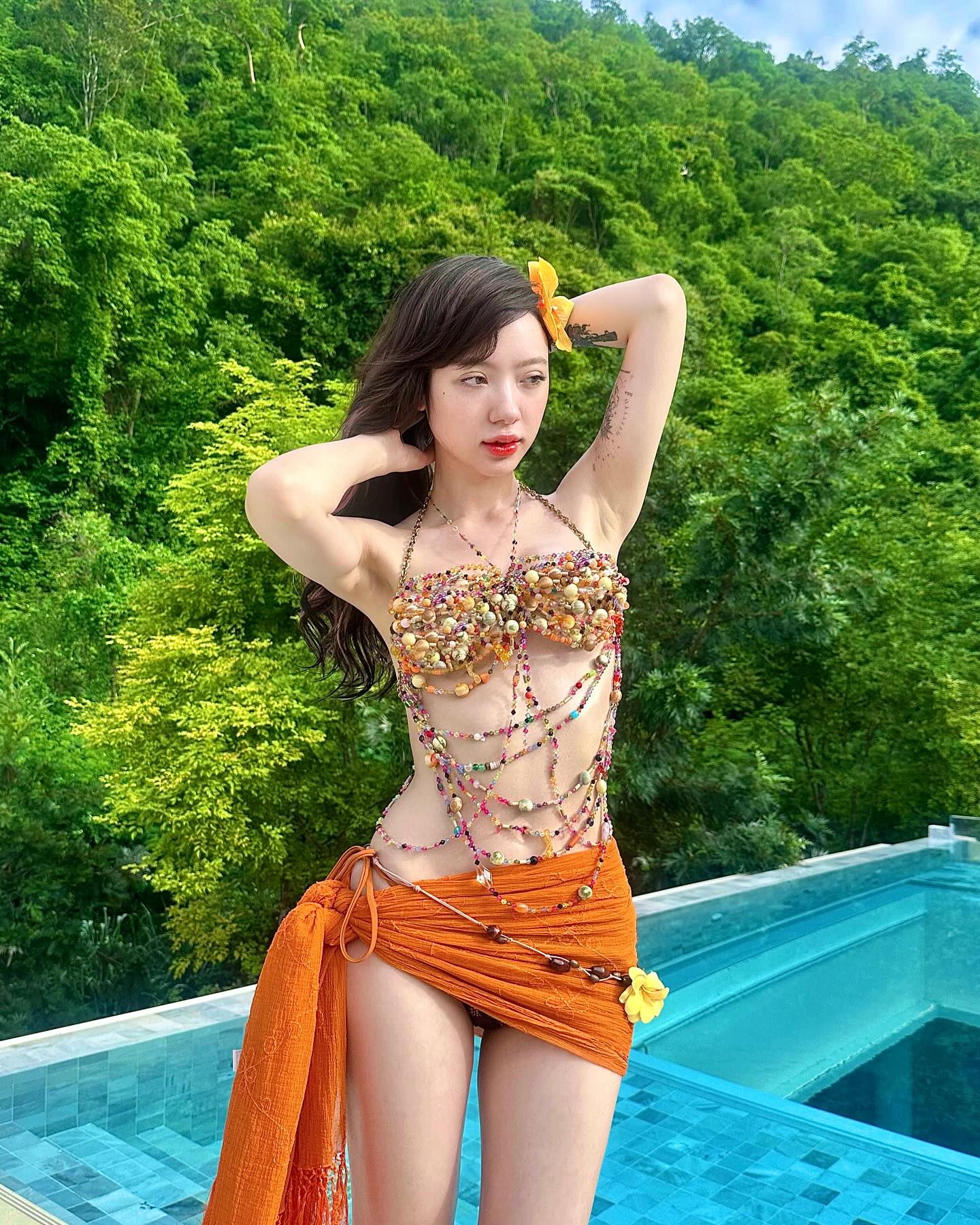 พลอยชมพู - ญานนีน ภารวี ไวเกล
