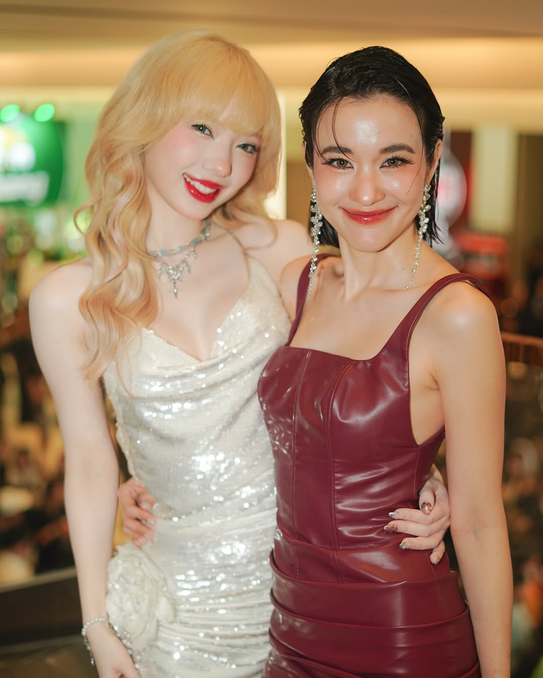 พลอยชมพู - ญานนีน ภารวี ไวเกล