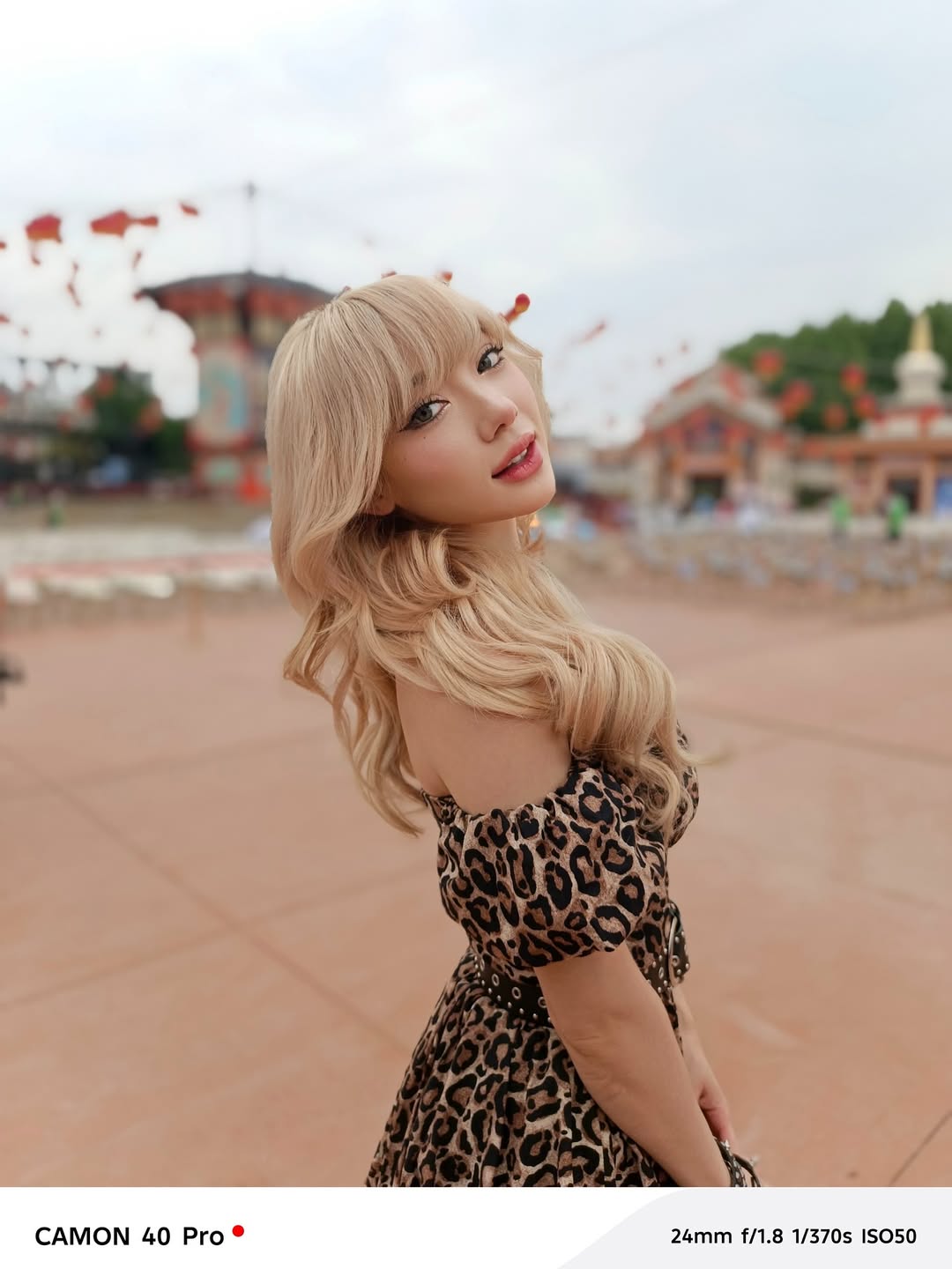 พลอยชมพู - ญานนีน ภารวี ไวเกล