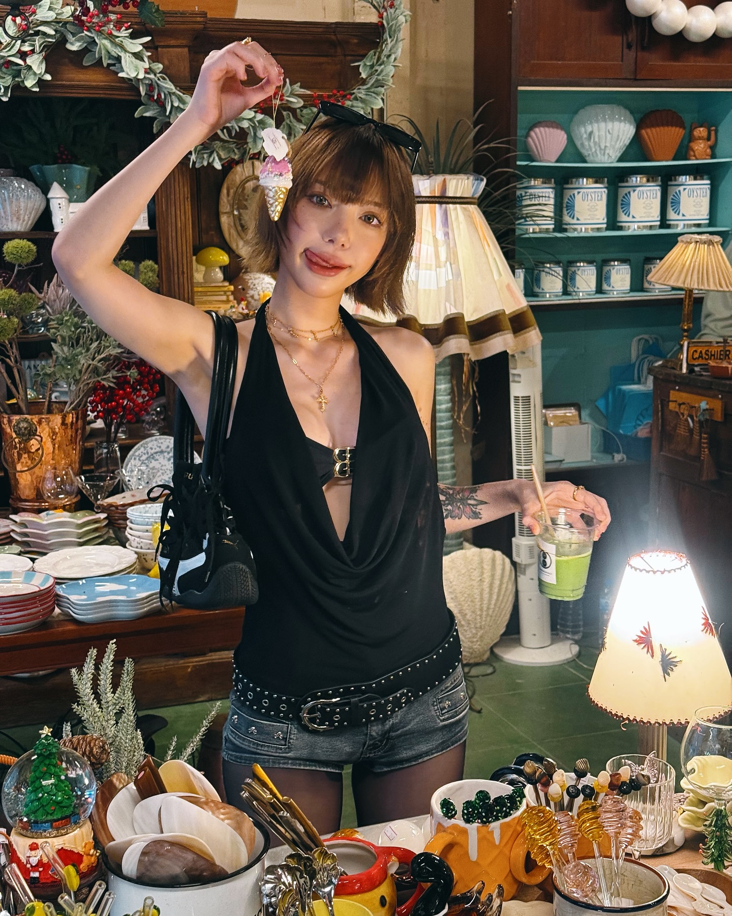 พลอยชมพู - ญานนีน ภารวี ไวเกล