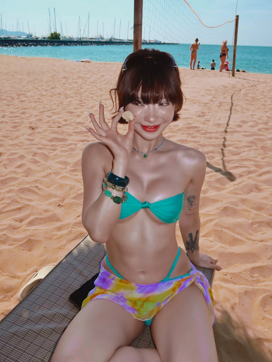 พลอยชมพู - ญานนีน ภารวี ไวเกล