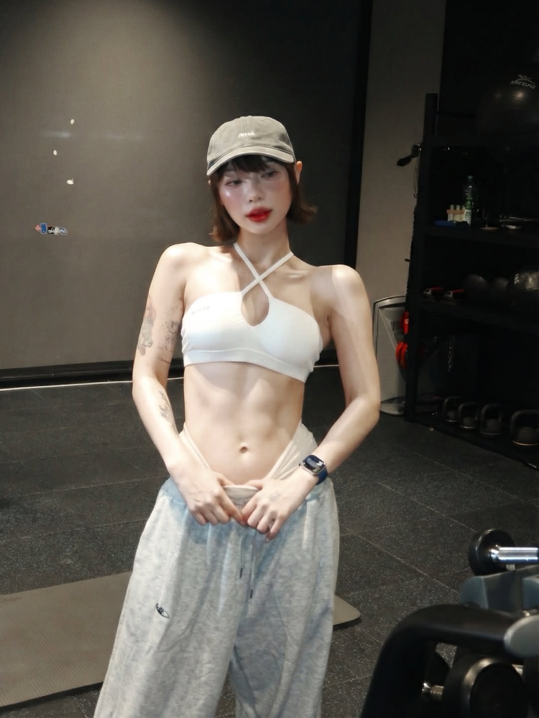 พลอยชมพู - ญานนีน ภารวี ไวเกล