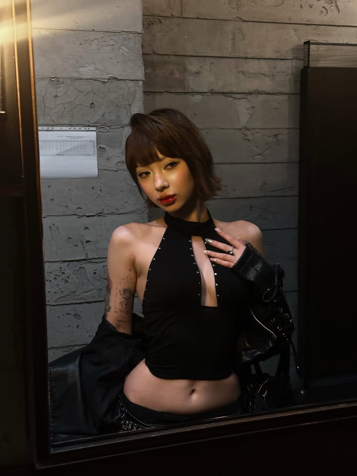 พลอยชมพู - ญานนีน ภารวี ไวเกล