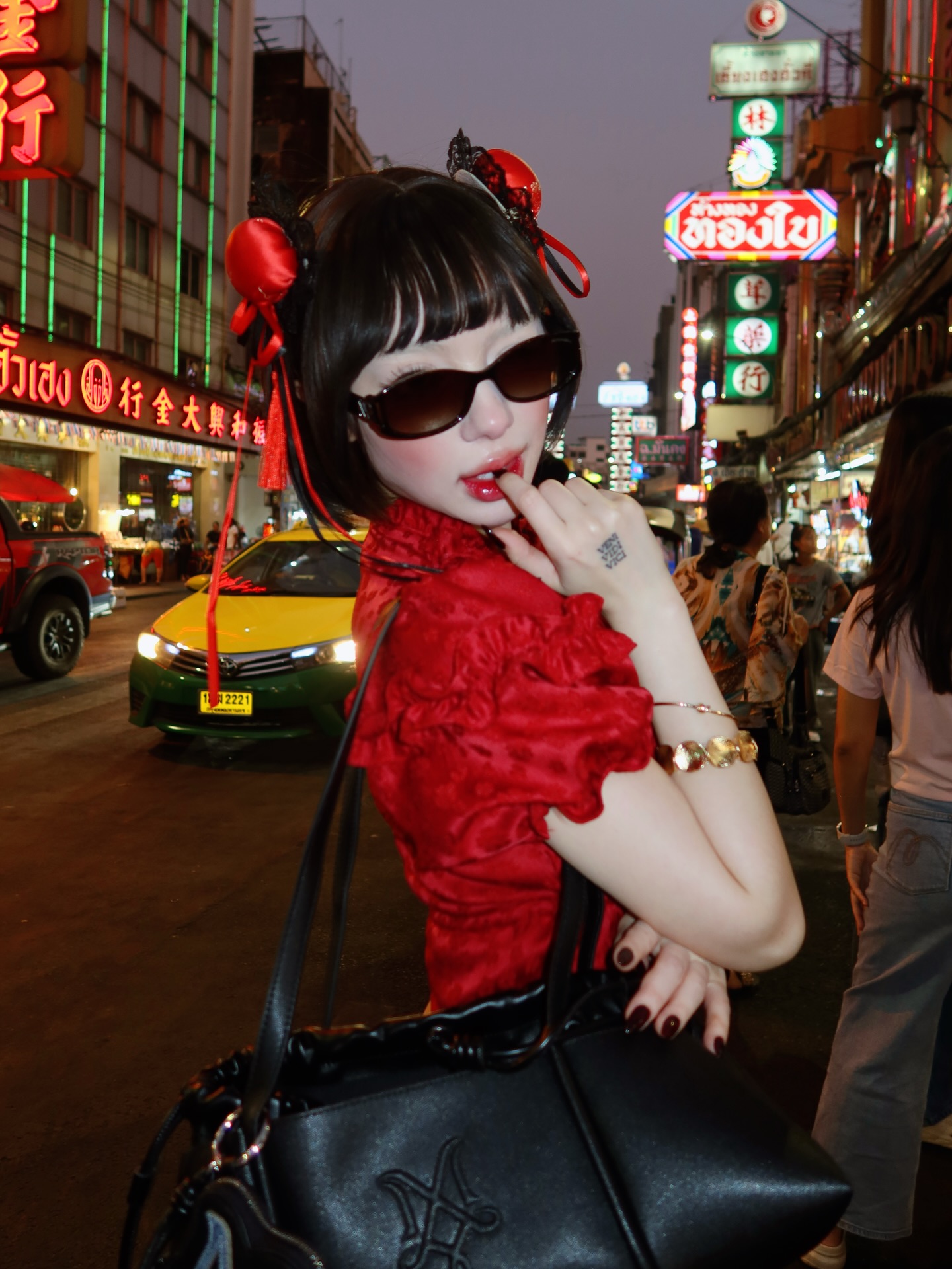 พลอยชมพู - ญานนีน ภารวี ไวเกล