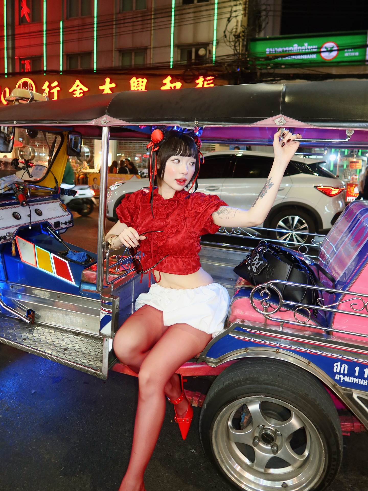 พลอยชมพู - ญานนีน ภารวี ไวเกล