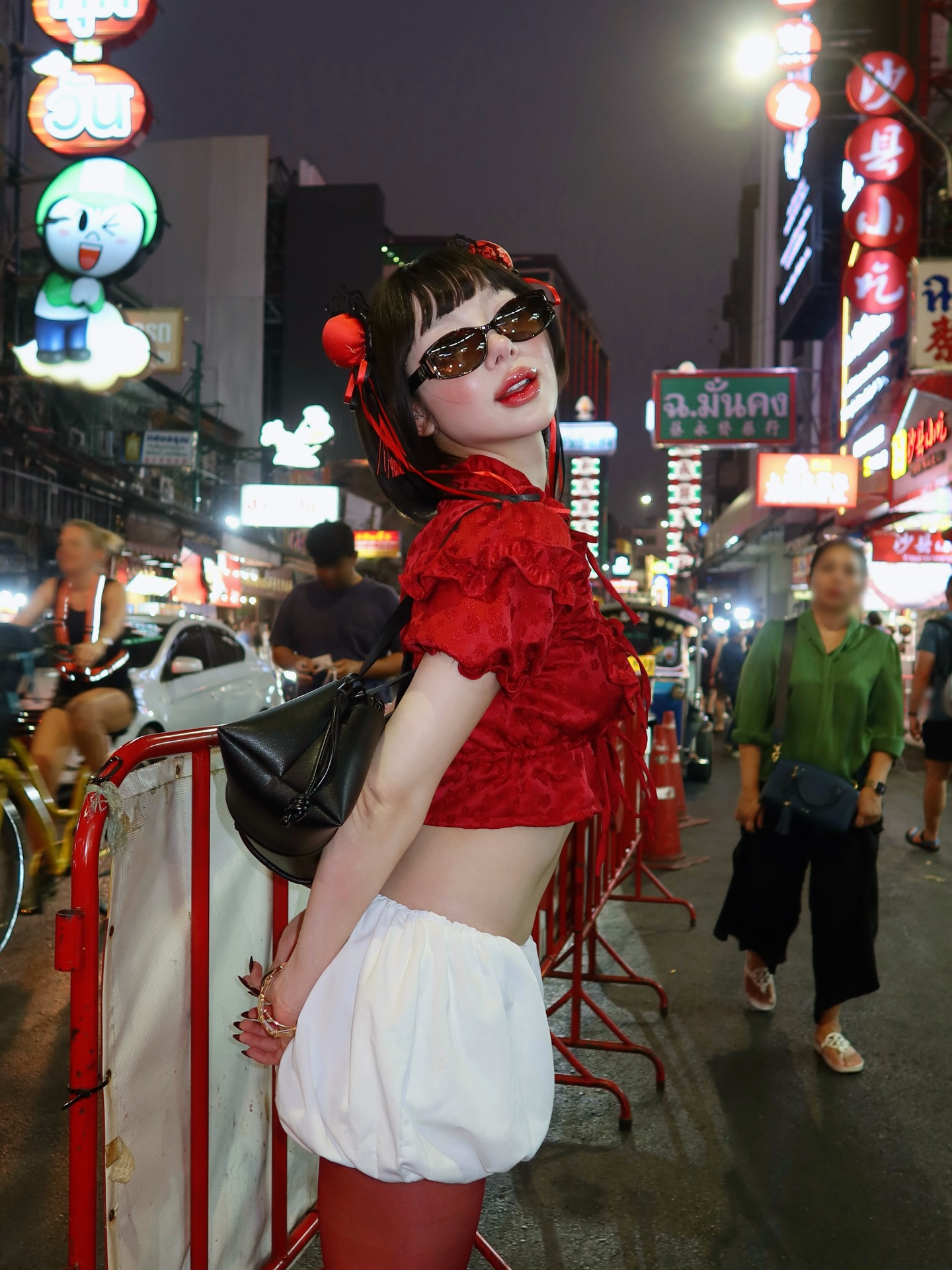 พลอยชมพู - ญานนีน ภารวี ไวเกล