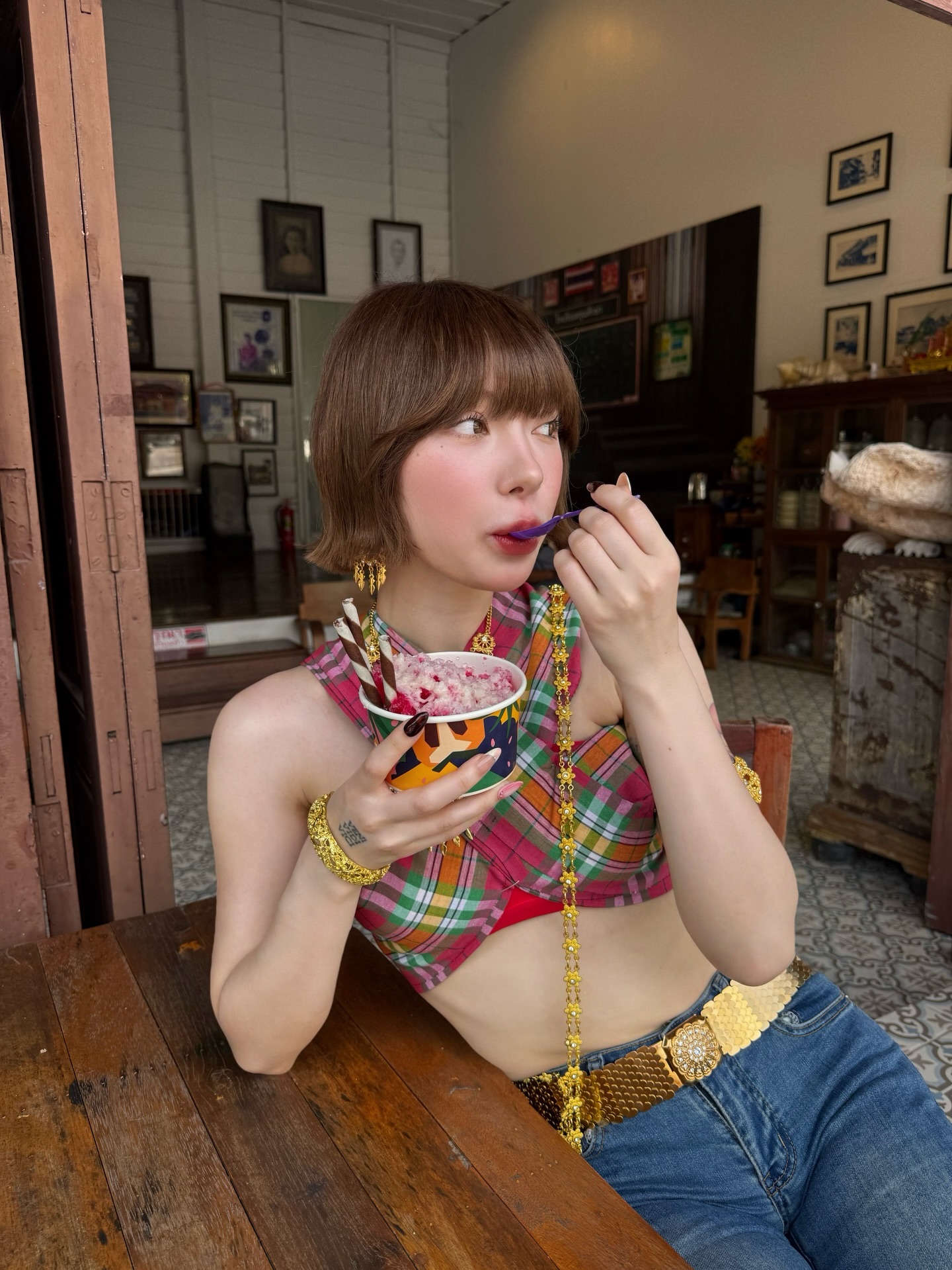 พลอยชมพู - ญานนีน ภารวี ไวเกล