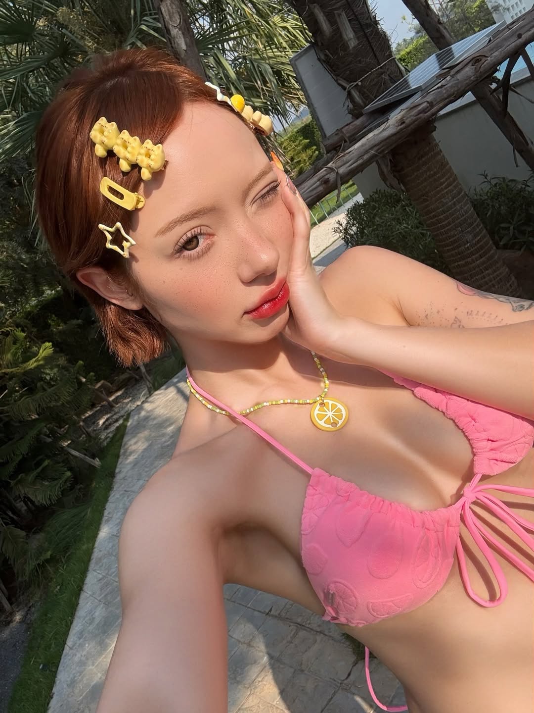 พลอยชมพู - ญานนีน ภารวี ไวเกล