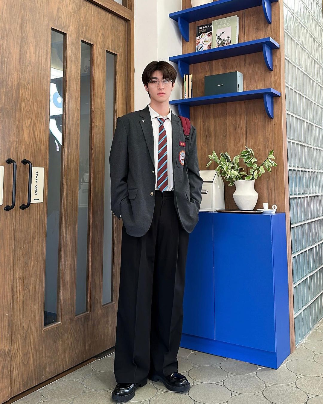 บลู - พงศ์ทิวัตถ์ ตั้งวันเจริญ