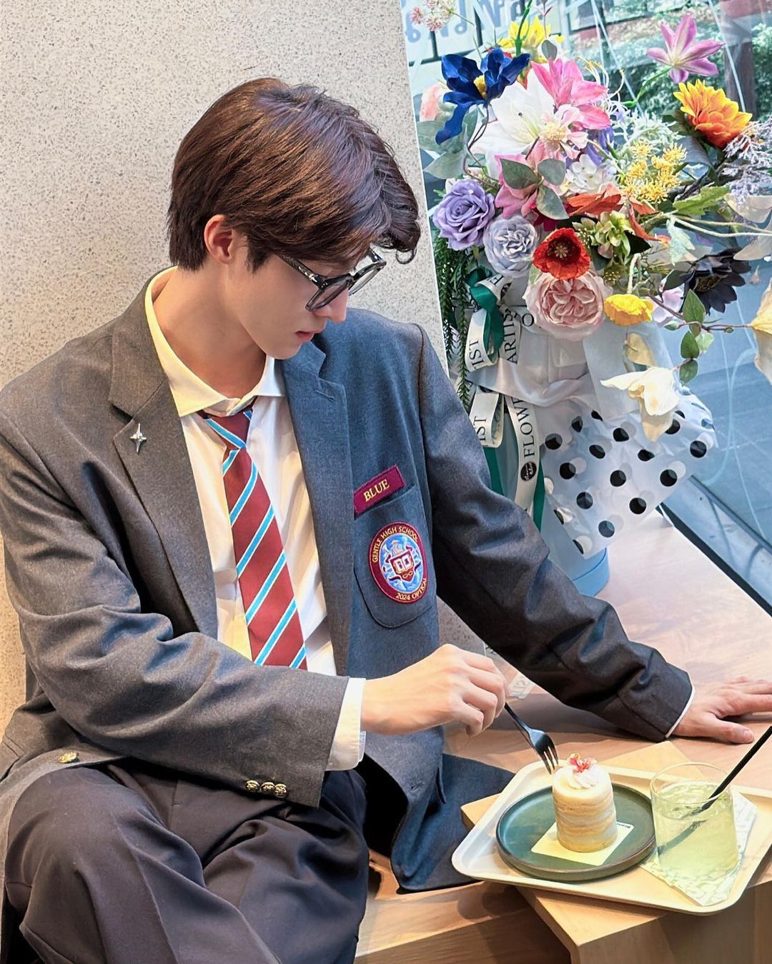 บลู - พงศ์ทิวัตถ์ ตั้งวันเจริญ