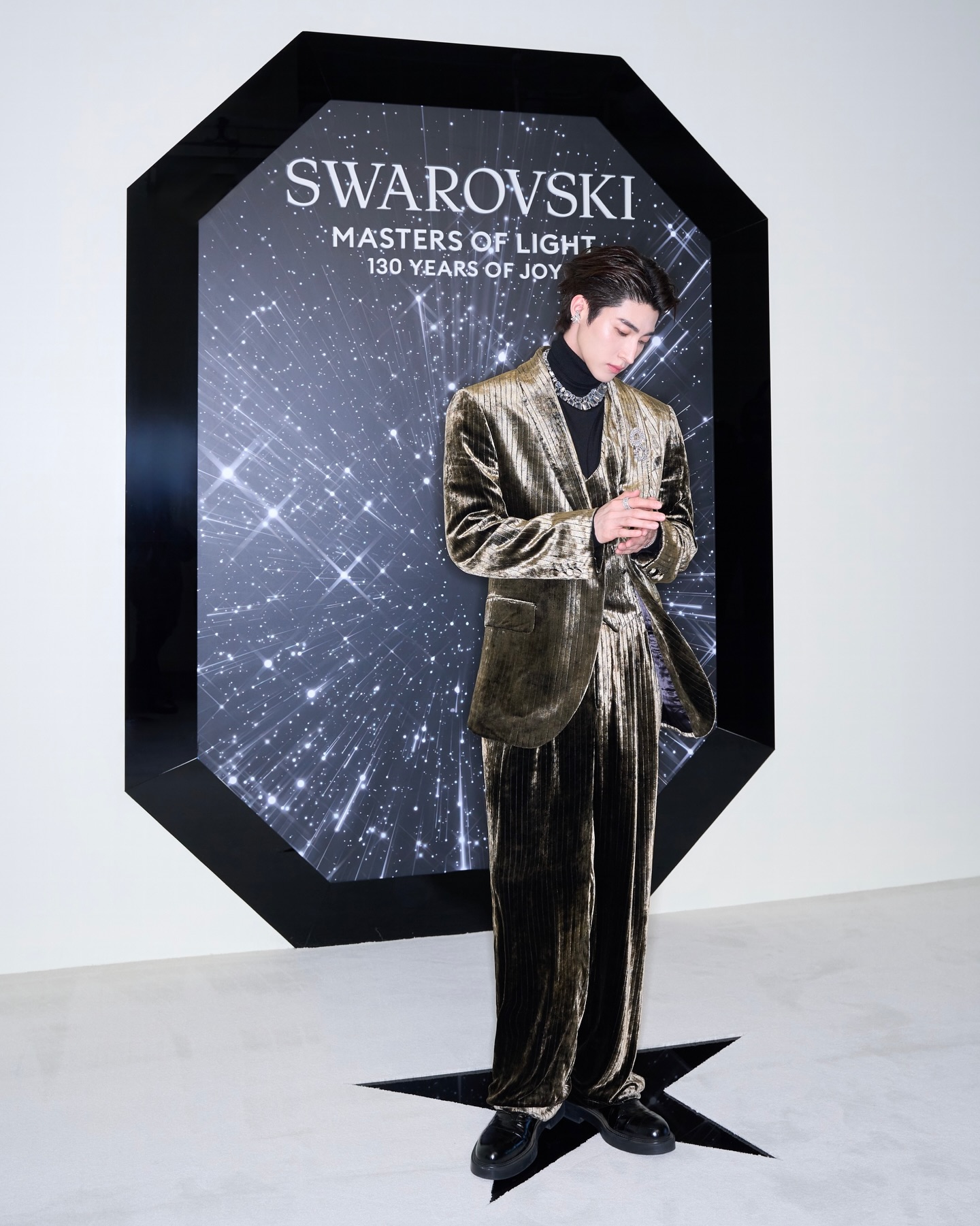 บลู - พงศ์ทิวัตถ์ ตั้งวันเจริญ