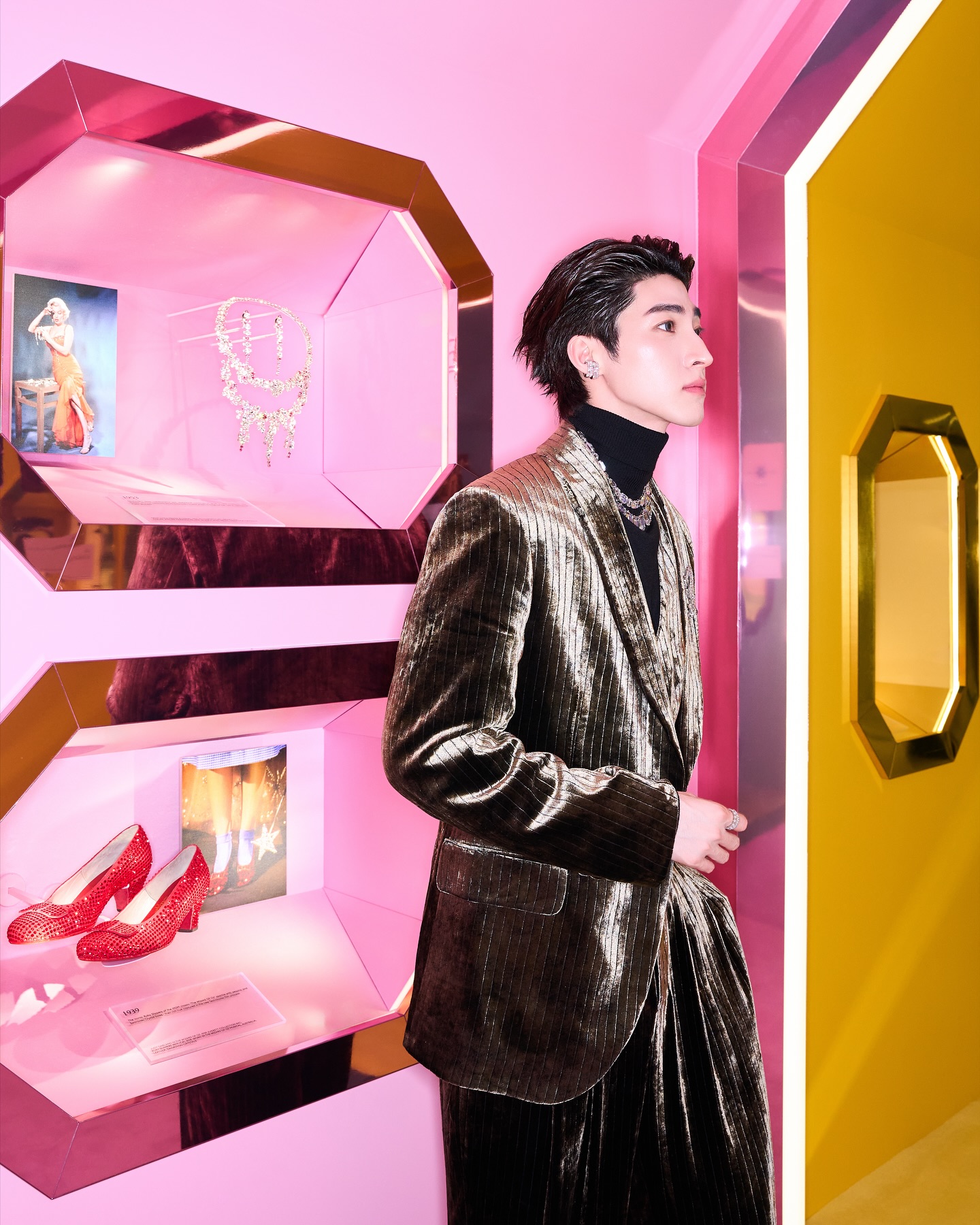 บลู - พงศ์ทิวัตถ์ ตั้งวันเจริญ