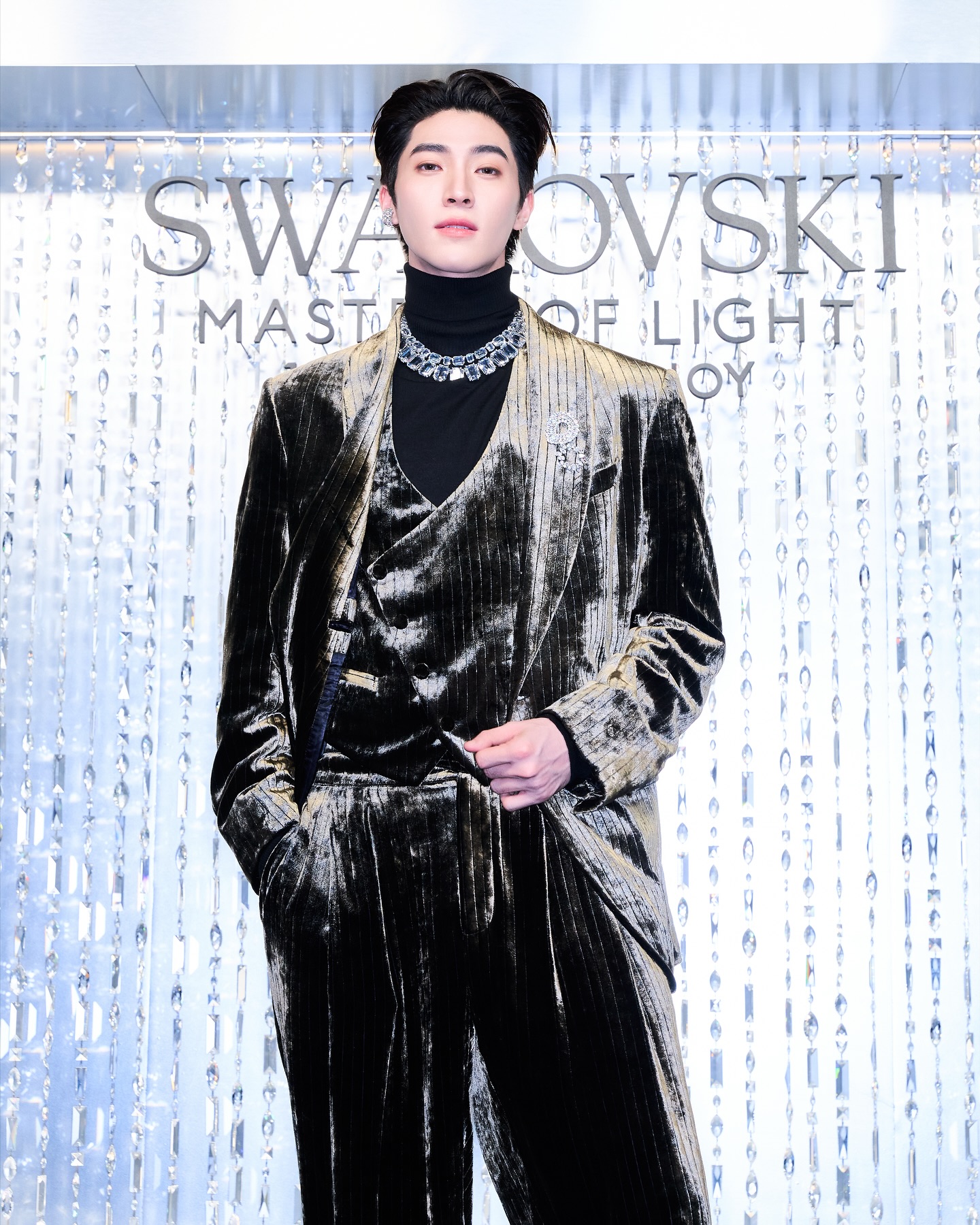 บลู - พงศ์ทิวัตถ์ ตั้งวันเจริญ