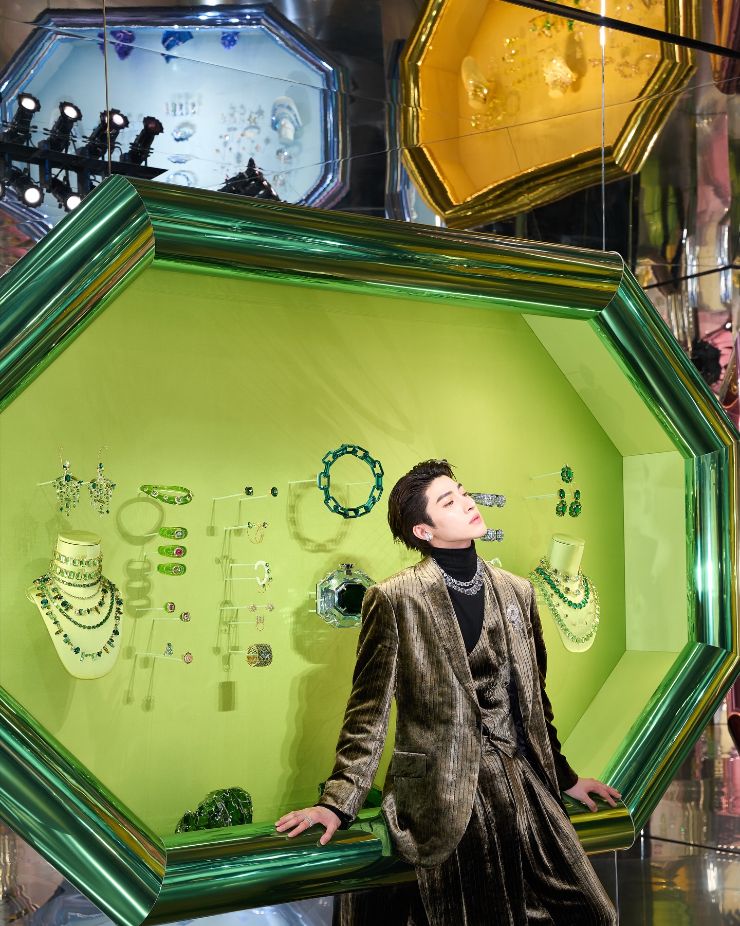 บลู - พงศ์ทิวัตถ์ ตั้งวันเจริญ