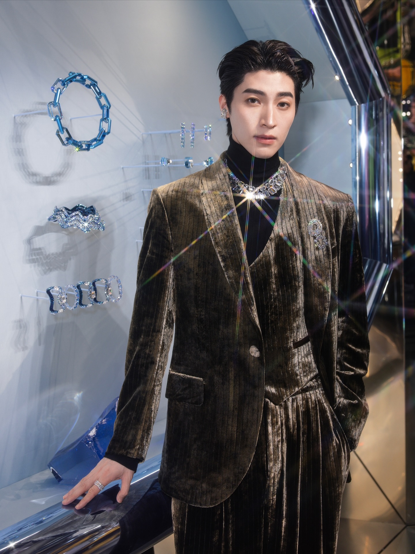 บลู - พงศ์ทิวัตถ์ ตั้งวันเจริญ