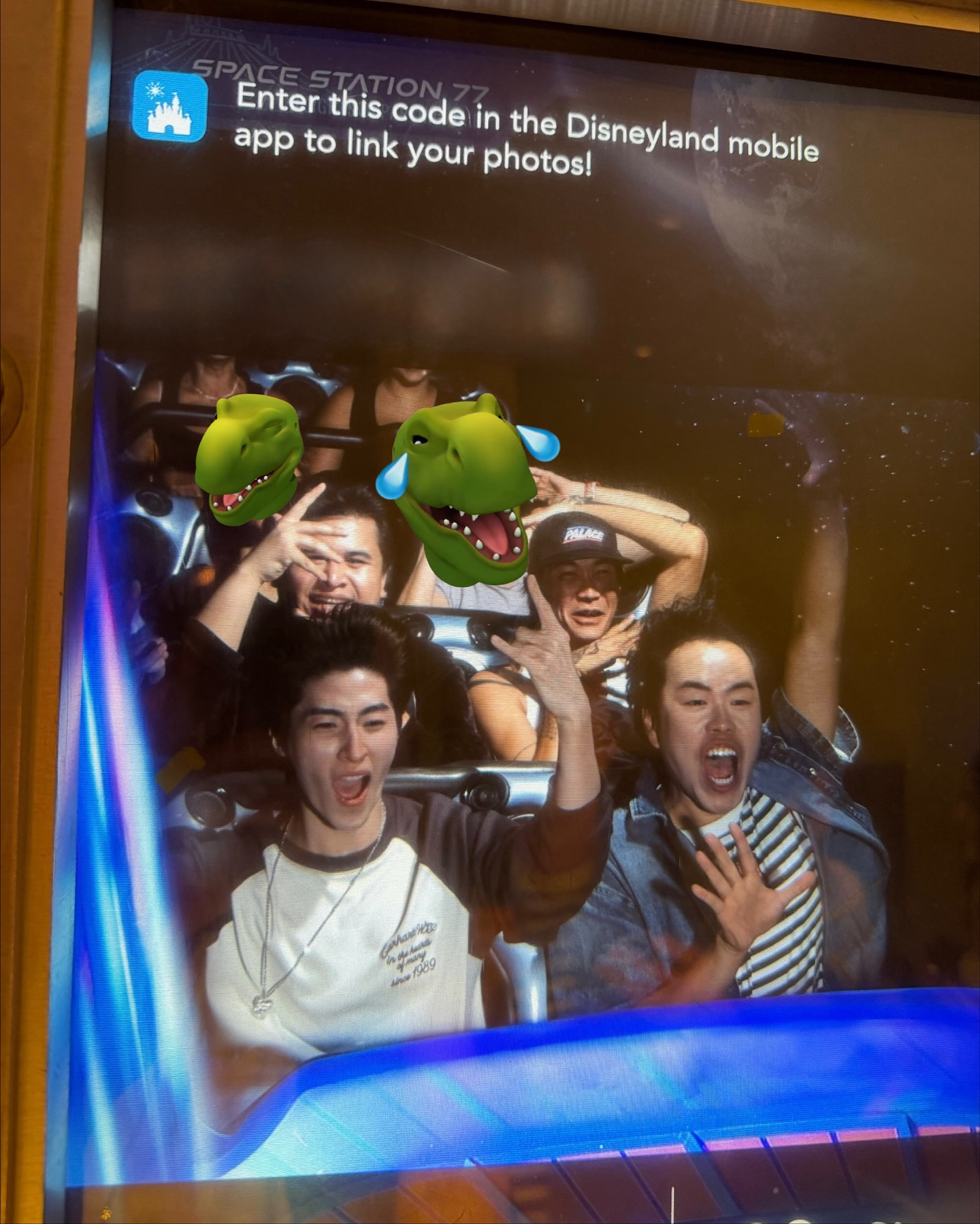 บลู - พงศ์ทิวัตถ์ ตั้งวันเจริญ