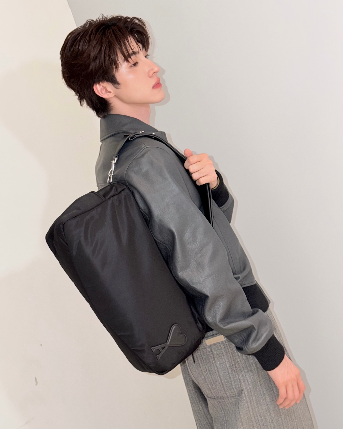 บลู - พงศ์ทิวัตถ์ ตั้งวันเจริญ