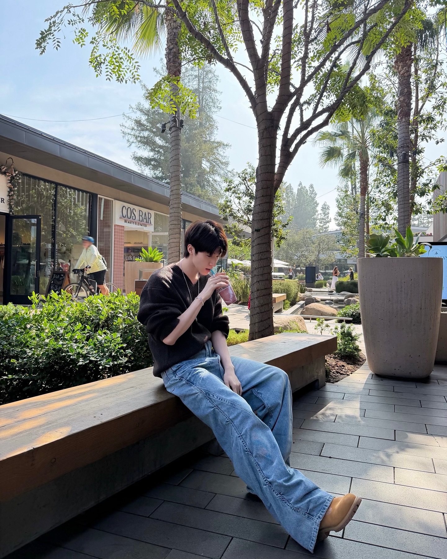 บลู - พงศ์ทิวัตถ์ ตั้งวันเจริญ