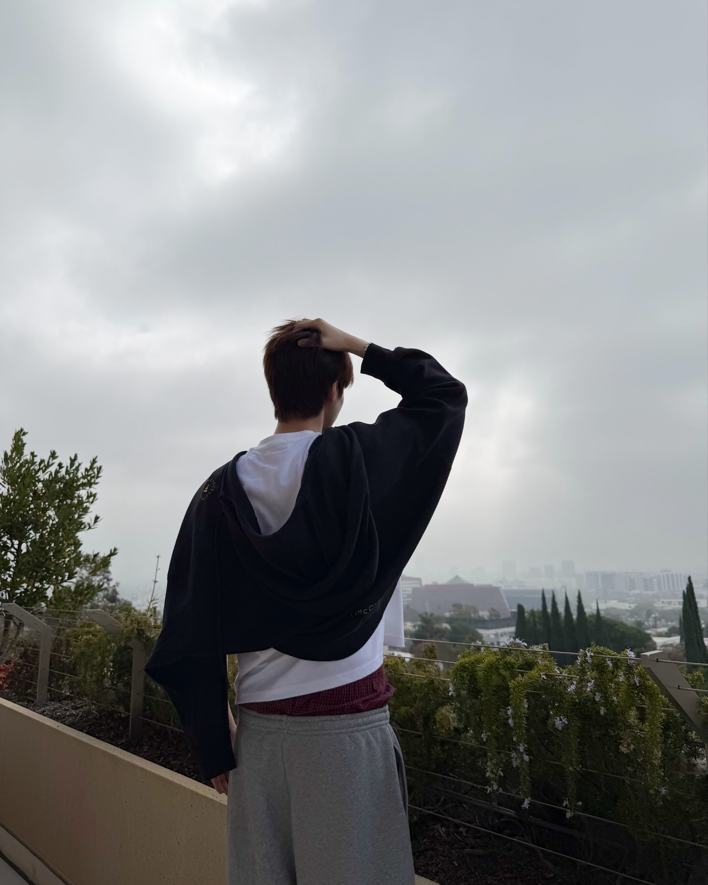 บลู - พงศ์ทิวัตถ์ ตั้งวันเจริญ