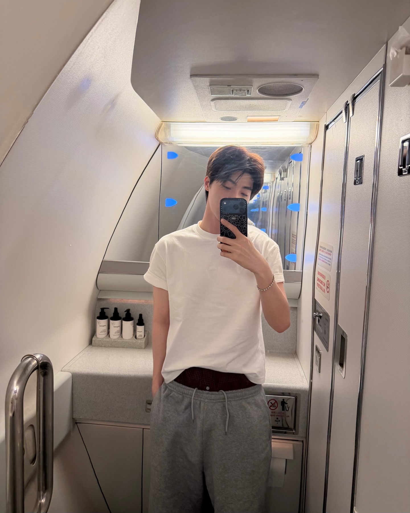 บลู - พงศ์ทิวัตถ์ ตั้งวันเจริญ