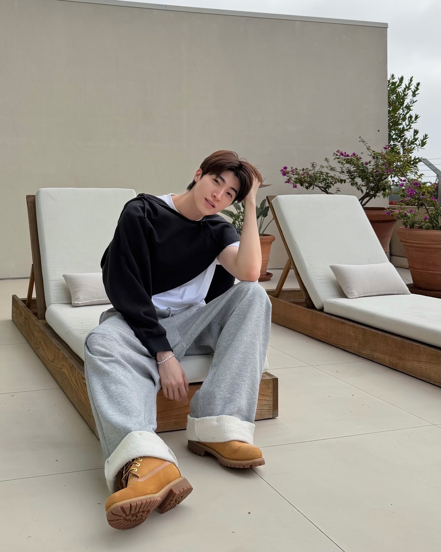 บลู - พงศ์ทิวัตถ์ ตั้งวันเจริญ